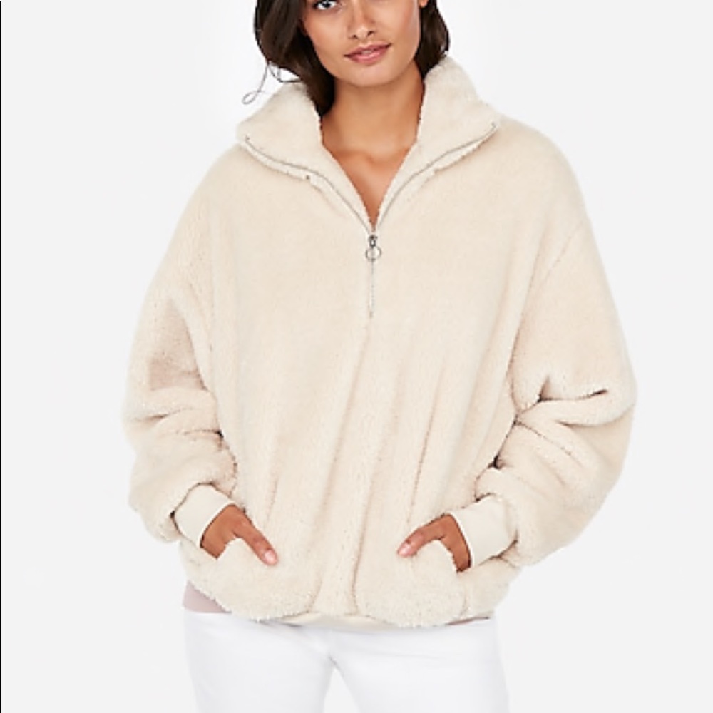 Express Fleece sweater !